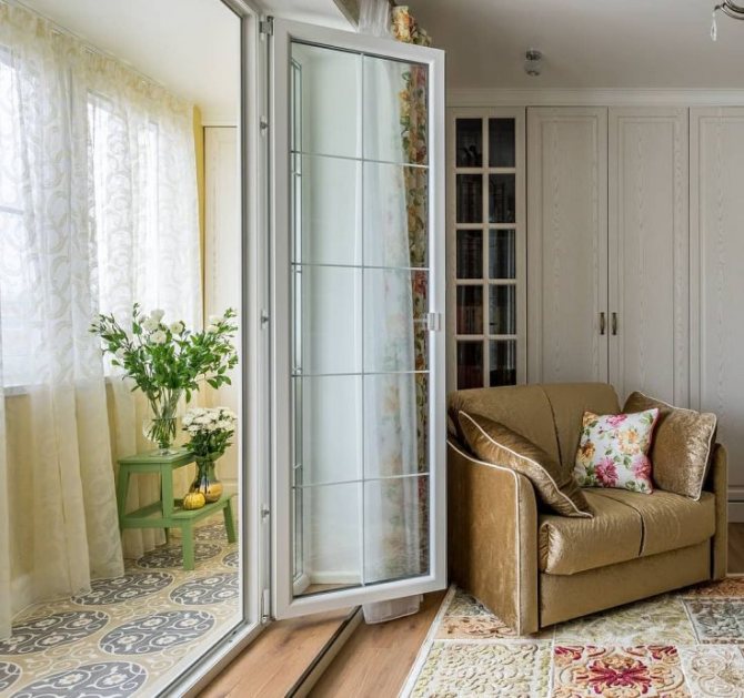 (45 Fotos) Balkon im Provence-Stil