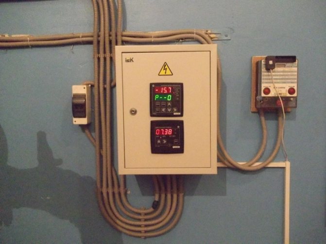 Automatisation d'ascenseur réglable