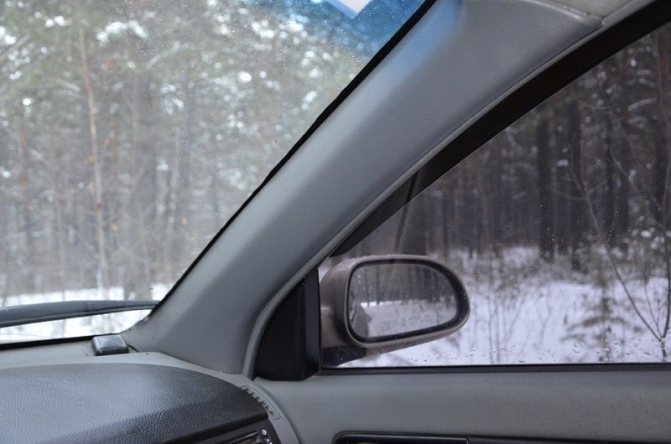 Verre de voiture teinté