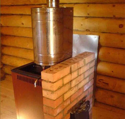 réservoir pour un poêle de sauna sur un tuyau