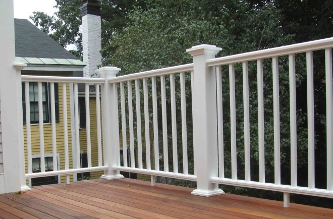 Garde-corps de balcon en bois