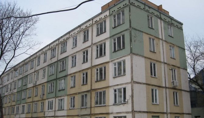 bloco Khrushchev de prédio de cinco andares