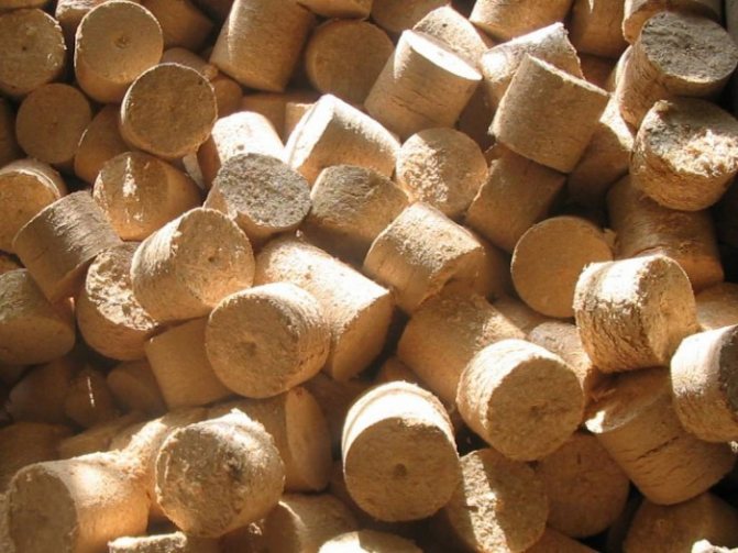 Briquettes de bricolage pour le chauffage
