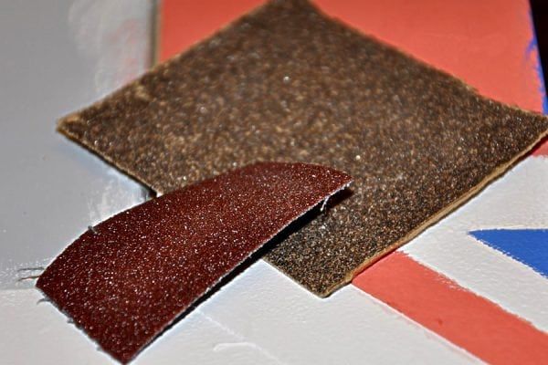 Comment nettoyer la peinture à base d'eau des fenêtres en plastique