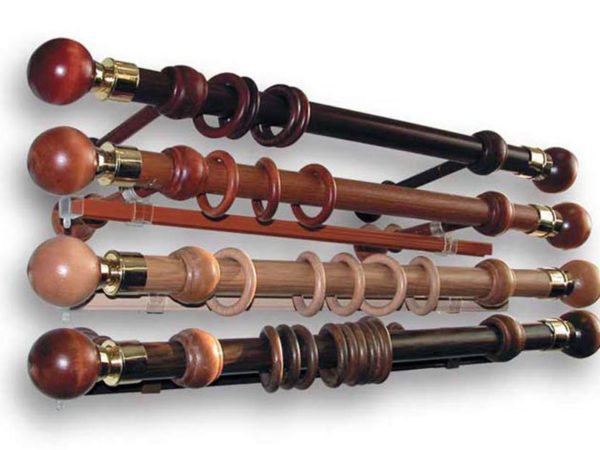 Gardinenstangen aus Holz