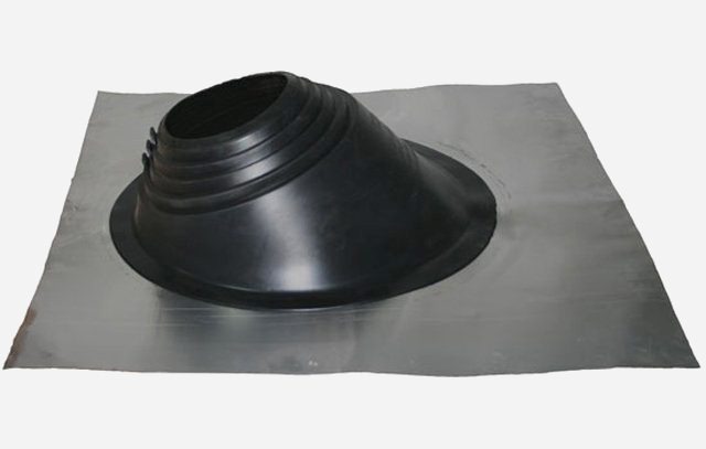 Para vedar tal chaminé no telhado, existem os aventais-gorros pré-fabricados, que são uma folha de metal com uma abertura fechada por uma tampa em forma de um cone truncado inclinado