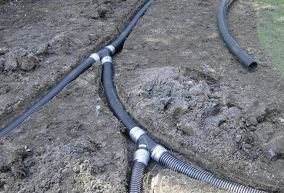 Tuyaux de drainage pour l'évacuation des eaux souterraines