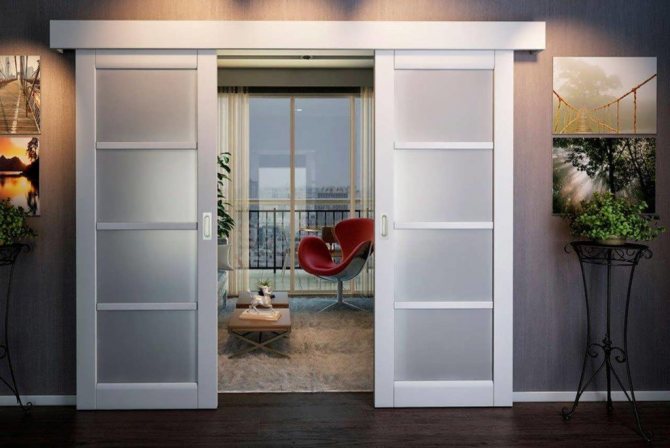 portes doubles vers le salon