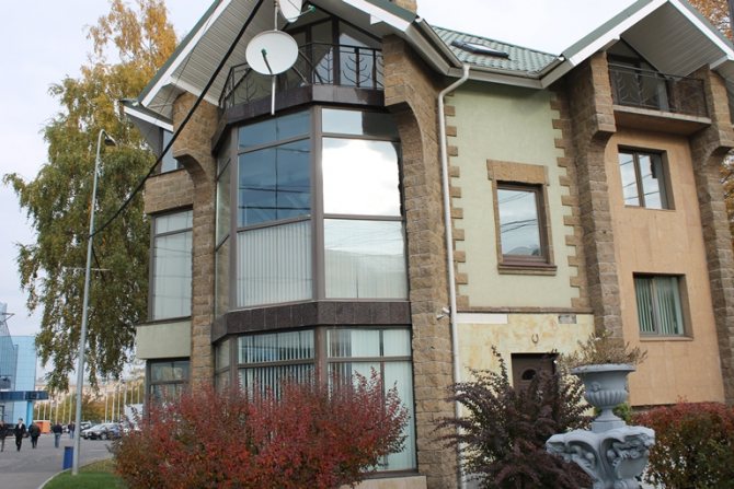 Erkerfenster aus PVC