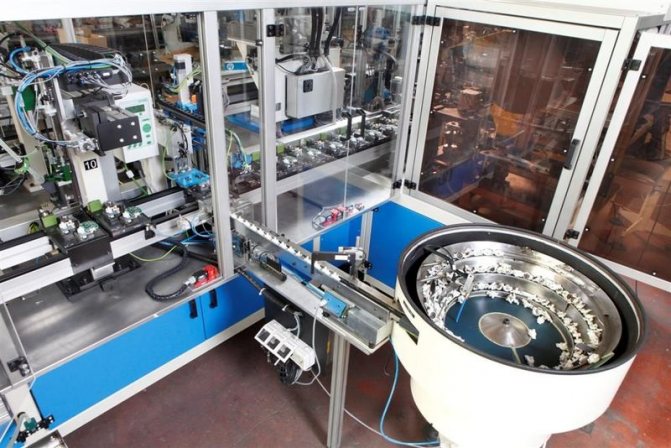 Foto: Linha de produção de acessórios automatizados Internika