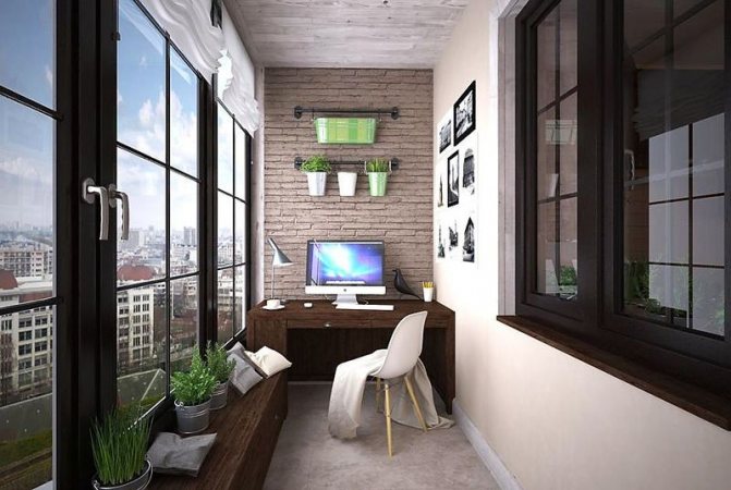 Photo: bureau sur le balcon, chambre sur le balcon