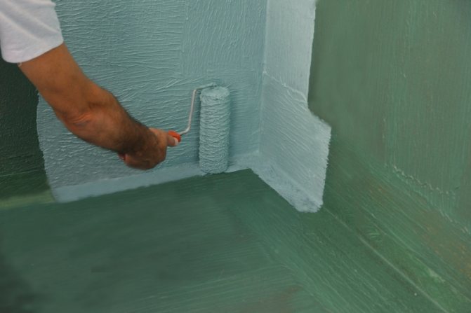 Fita impermeabilizante para juntas de piso e parede