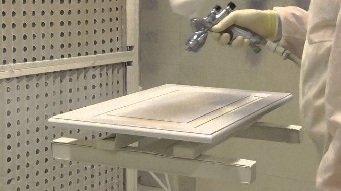 Apprêt des panneaux MDF