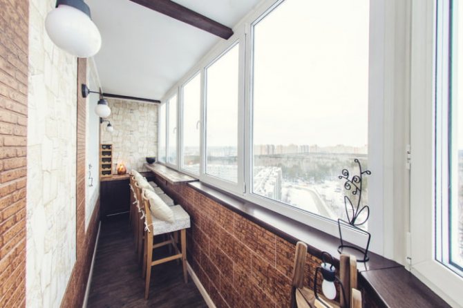 l'idée de concevoir un balcon avec un bar