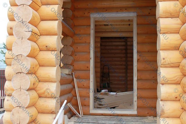 Fabrication et installation d'une bûche ronde dans une maison