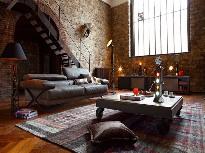 Comment décorer une fenêtre dans un salon loft