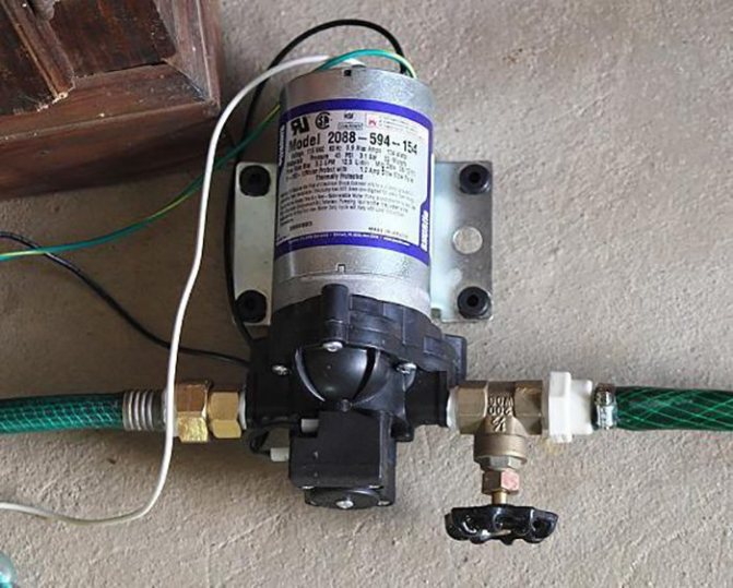 wie man einen Druckschalter an einen Hydrospeicher anschließt