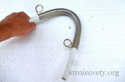 como dobrar um tubo de metal-plástico corretamente