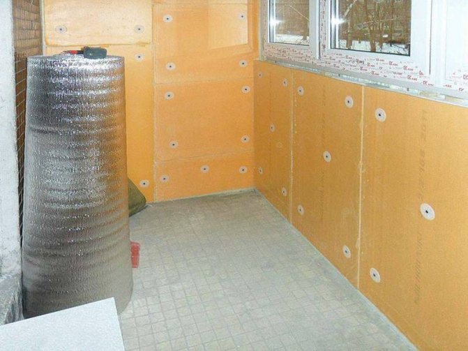 Bir sundurmayı içeriden düzgün bir şekilde nasıl yalıtırsınız: bir sundurmayı kendi ellerinizle yalıtmak için resimli talimatlar
