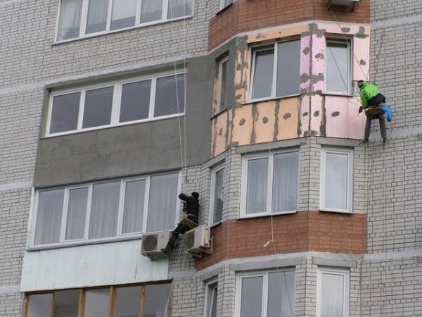 Bir sundurmayı içeriden düzgün bir şekilde nasıl yalıtırsınız: bir sundurmayı kendi ellerinizle yalıtmak için resimli talimatlar