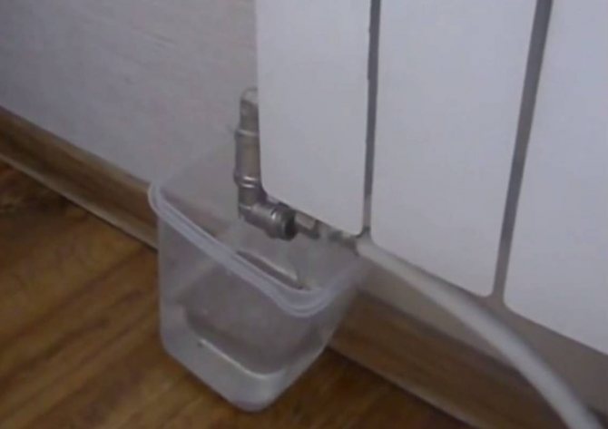 Como desmontar uma bateria de aquecimento de ferro fundido em seções