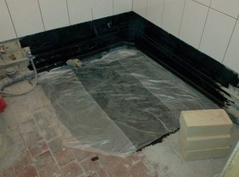 Como impermeabilizar um chuveiro sem palete?