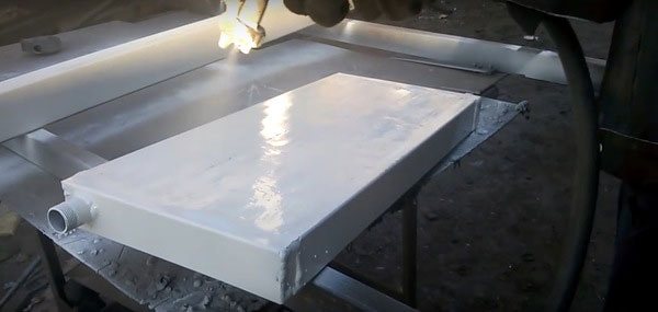 Wie man mit eigenen Händen einen Induktionsheizkessel für zu Hause herstellt