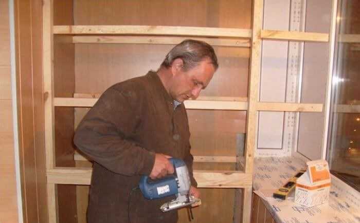 Comment faire une armoire sur un balcon (loggia) de vos propres mains: instructions étape par étape, un diagramme et d'autres photos et vidéos