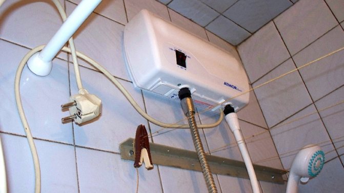 Comment installer un chauffe-eau instantané dans la salle de bain