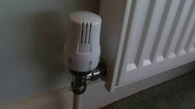 Wie installiere ich einen Thermostat an einem Kühler?