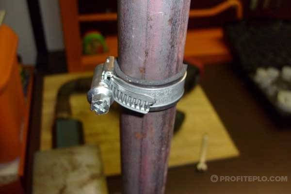 Comment éliminer une fuite dans un tuyau de chauffage scellement mécanique d'un trou et scellement chimique d'une fuite