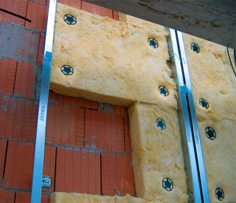 Comment isoler un garage en brique de l'intérieur de vos propres mains