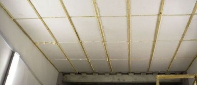 Comment isoler une toiture métallique