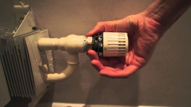 Comment expulser l'air d'un plancher d'eau chaude : conseils d'experts