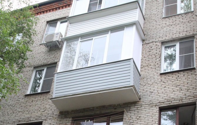 foto de uma varanda em Krushchev