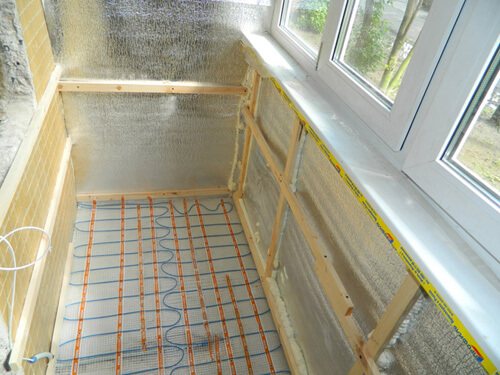 image d'un cadre pour isoler un balcon