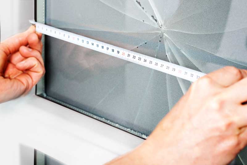 photo d'une vitre cassée