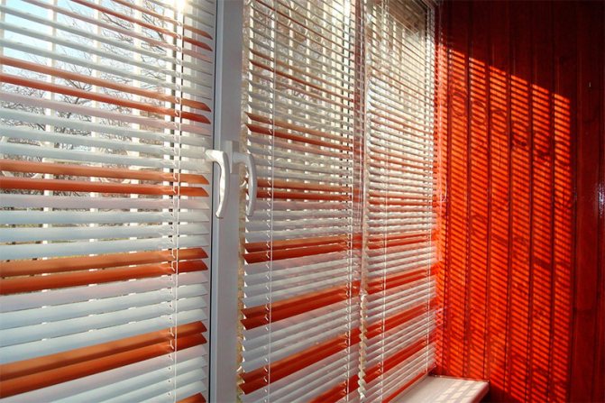 Stores horizontaux combinés