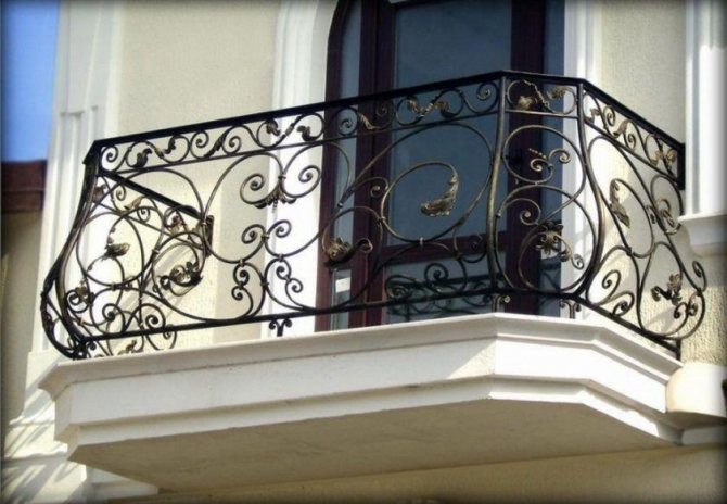 balcon en fer forgé