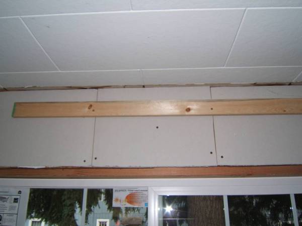 Fixation de la penoplex à la penoplex et à d'autres surfaces
