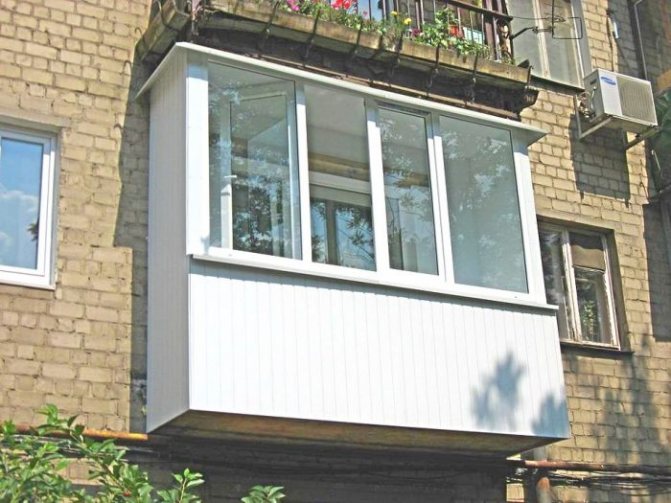 Loggia et balcon: les différences sont importantes, mais elles ont le même but
