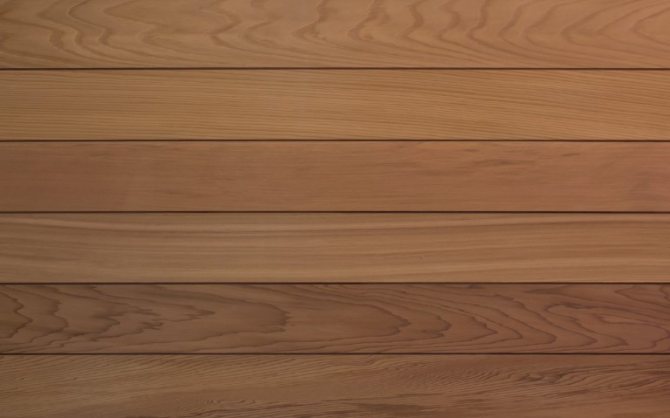 Le meilleur revêtement pour un balcon: le choix du grade et de la qualité du bois