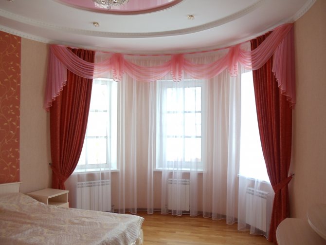 rideaux multicouches dans la chambre