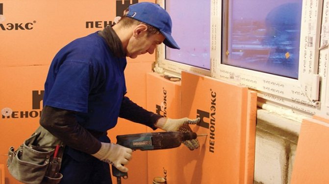 Installation von Penoplex in der Loggia