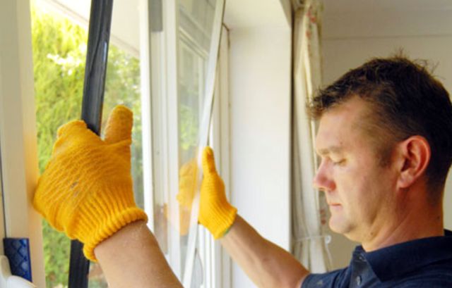 Installation de fenêtres en PVC, qualité de l'installation de fenêtres en plastique