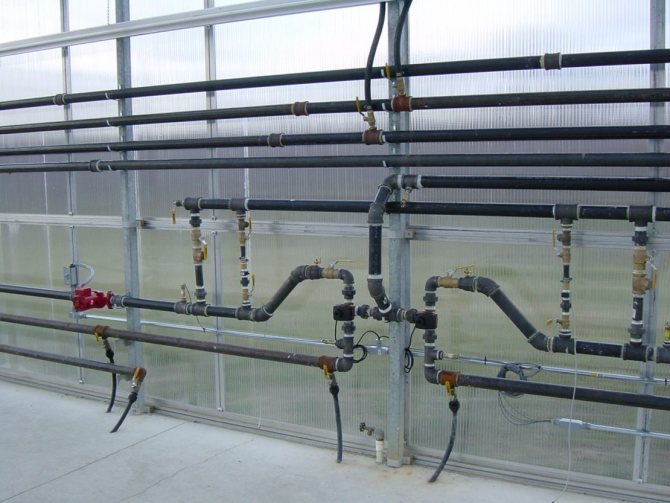 installation du circuit d'eau de chauffage
