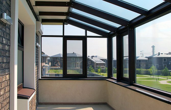 Ist es möglich, einen Balkon in ein bereits fertiges Haus (Hütte) zu bauen?