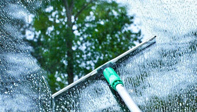 Lavage des fenêtres à double vitrage