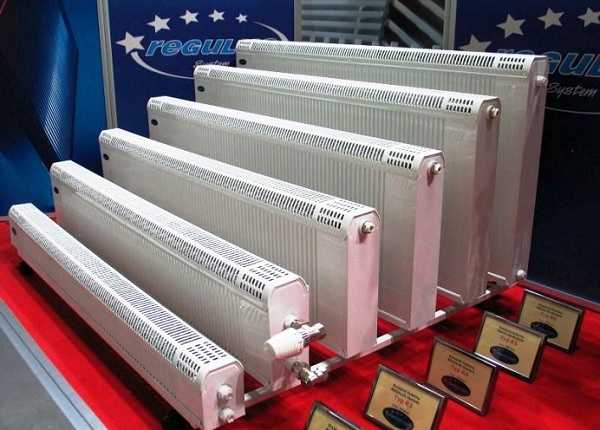 Sur la photo, des radiateurs en cuivre-aluminium Regulus-sistem