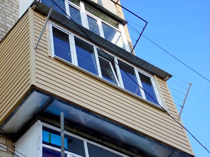 De combien un balcon peut-il être agrandi sans autorisation